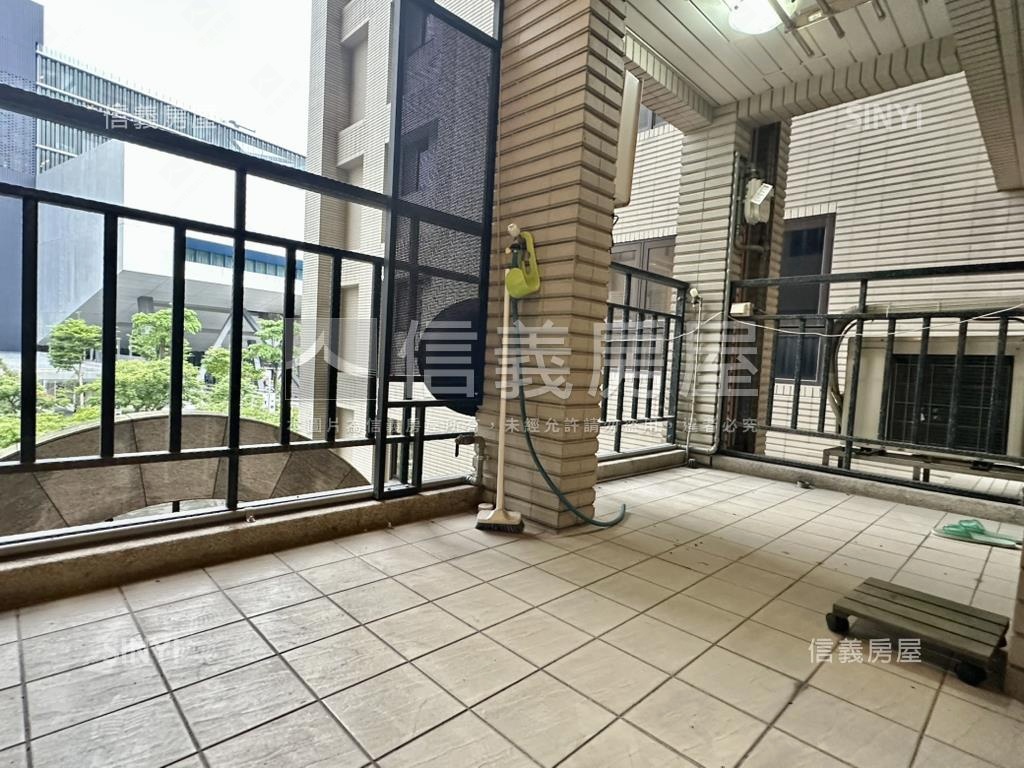 圓山凡登精緻２房＋車位房屋室內格局與周邊環境