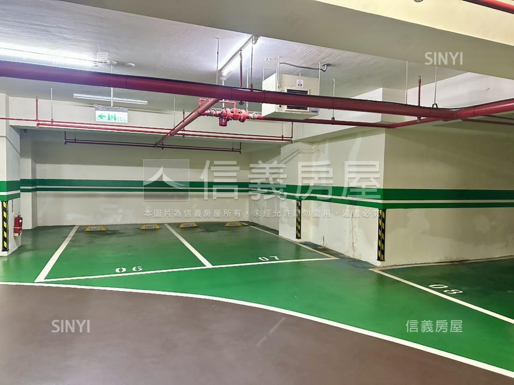 圓山凡登精緻２房＋車位房屋室內格局與周邊環境