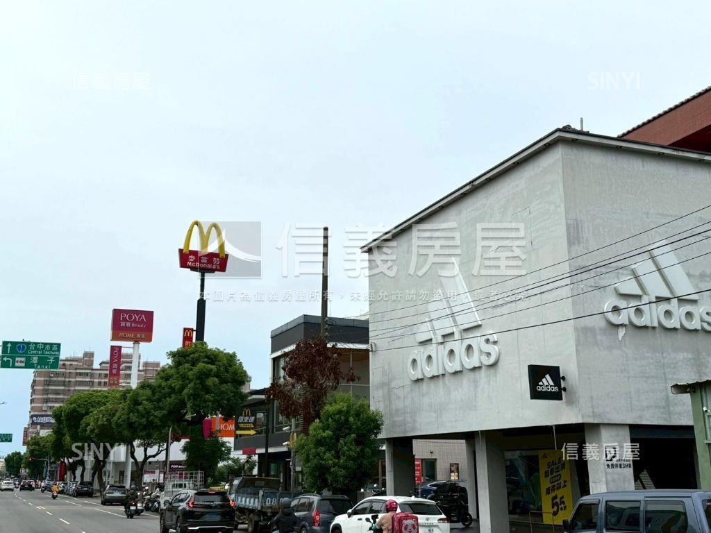 近清泉崗臨活路開心農場房屋室內格局與周邊環境