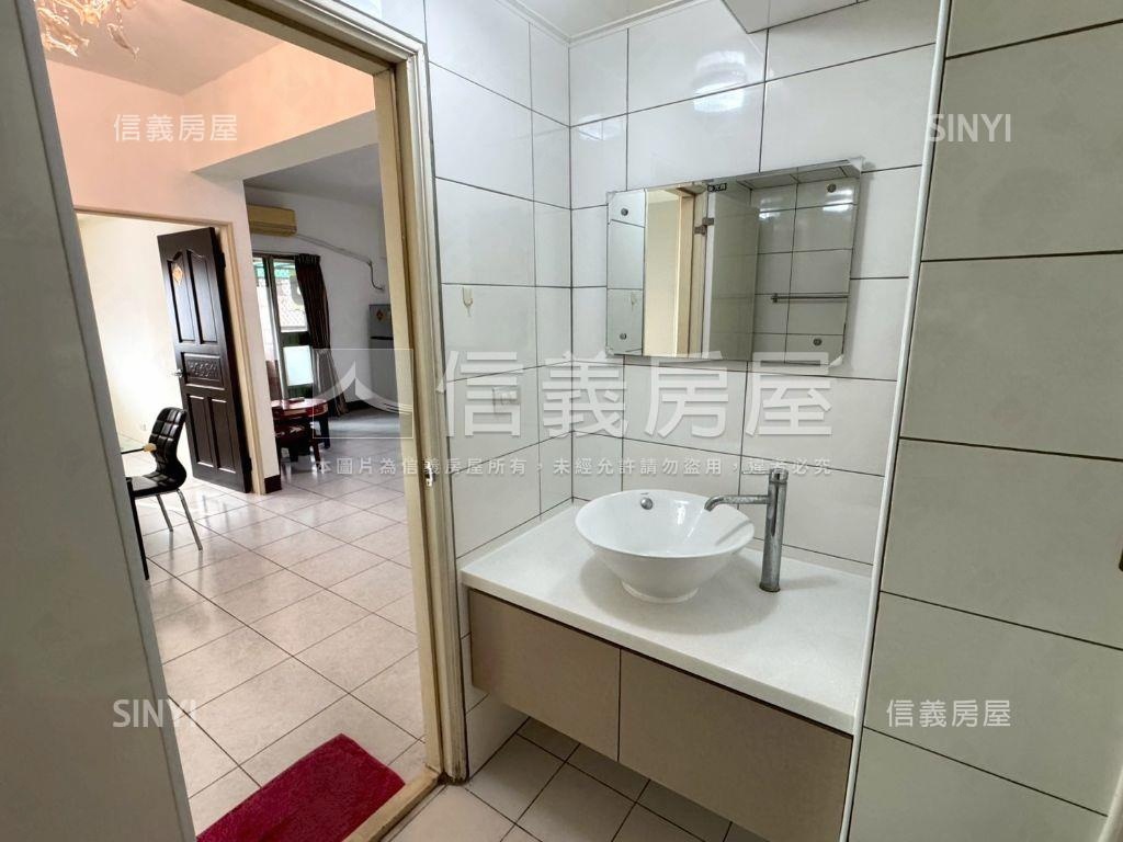 東方荷蘭便宜四房房屋室內格局與周邊環境