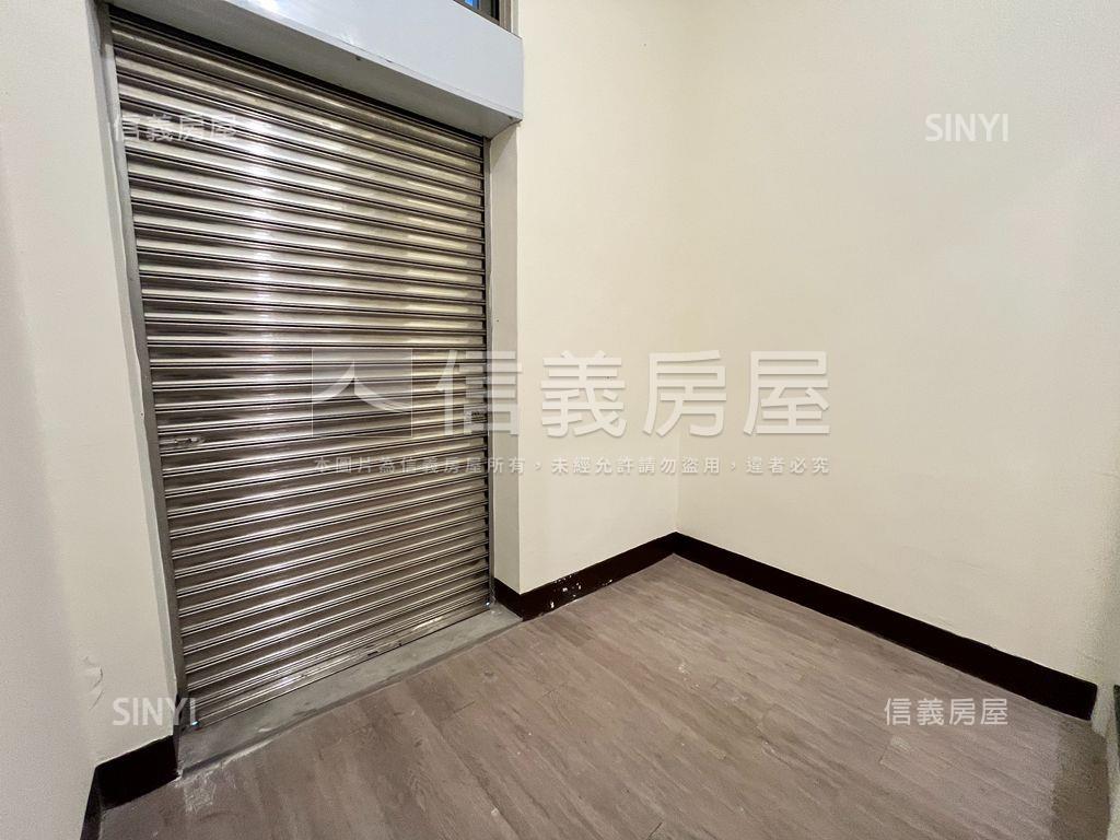 麥當勞後近新台五轉角店面房屋室內格局與周邊環境