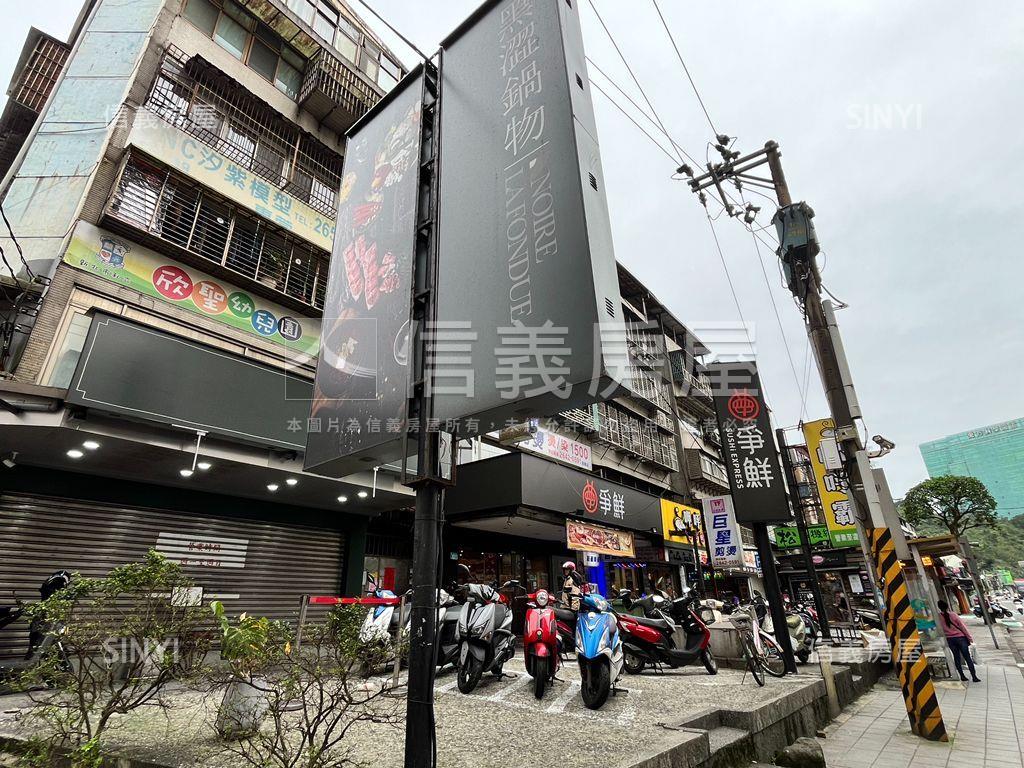 麥當勞後近新台五轉角店面房屋室內格局與周邊環境