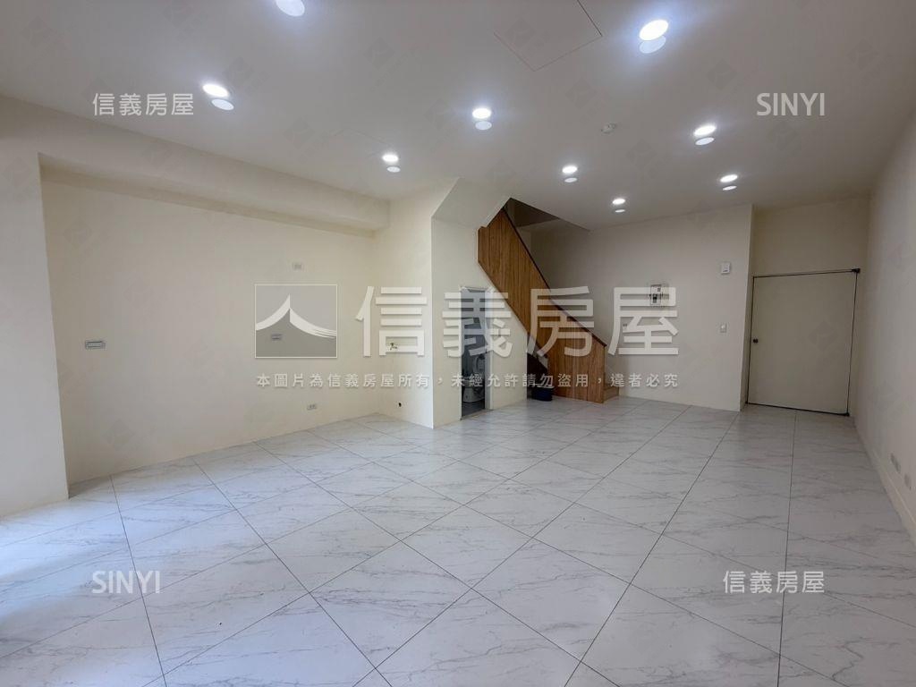 新莊丹鳳稀有鈴木１＋２房屋室內格局與周邊環境