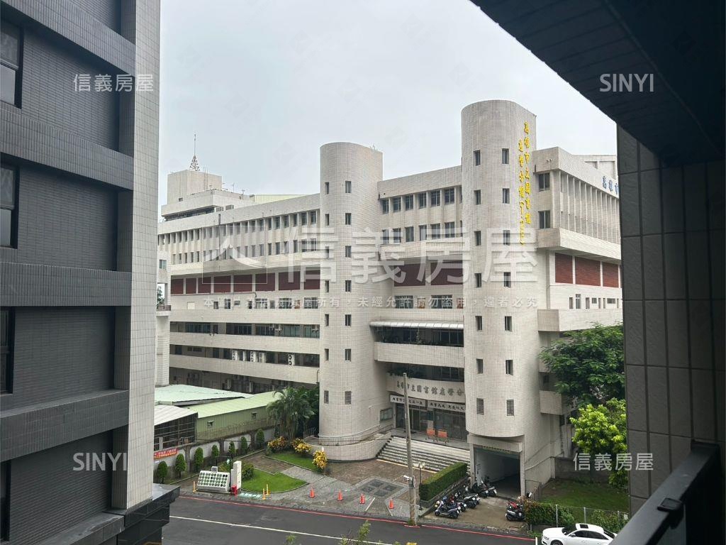 華友聯ｉ世界精裝三房平車房屋室內格局與周邊環境
