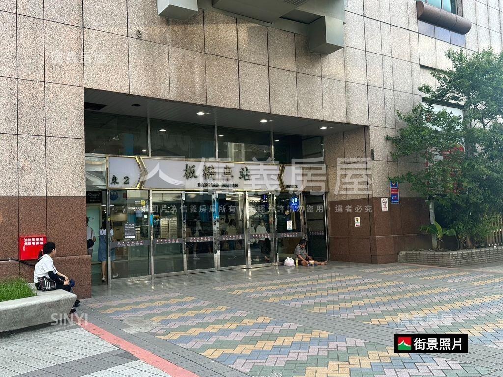可看屋●畫世紀４房雙車位房屋室內格局與周邊環境