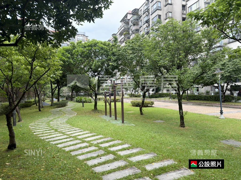 綠灣稀有毛胚房屋室內格局與周邊環境