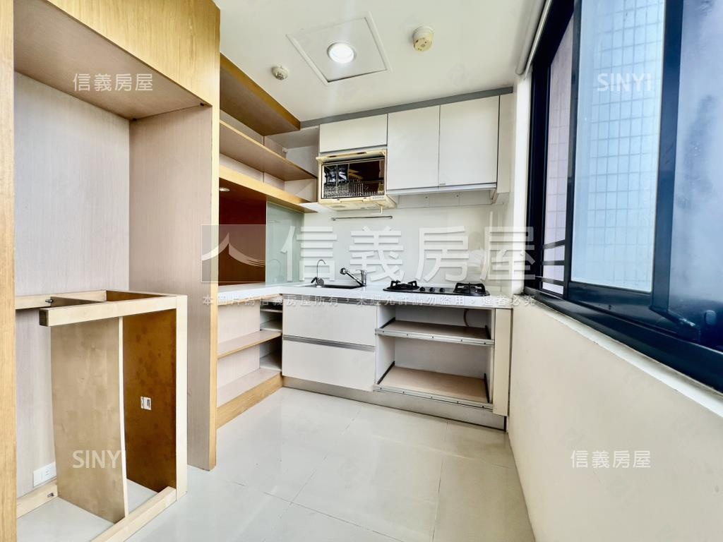 森泉灣採光河景兩房房屋室內格局與周邊環境