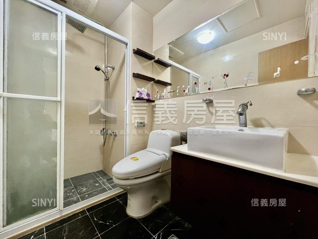 森泉灣採光河景兩房房屋室內格局與周邊環境