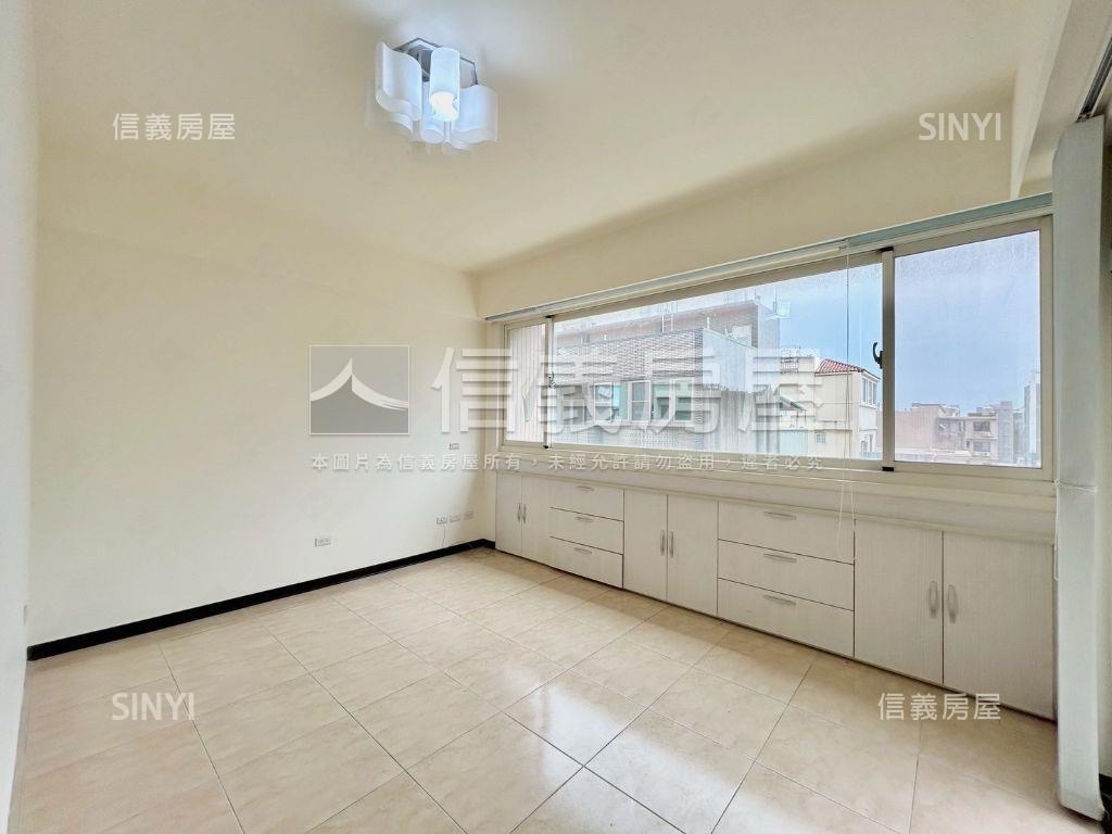 南寮三角窗店面透天房屋室內格局與周邊環境