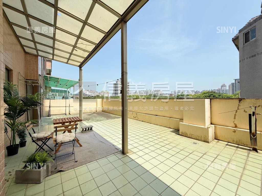 面公園捷運宅四房露臺戶房屋室內格局與周邊環境