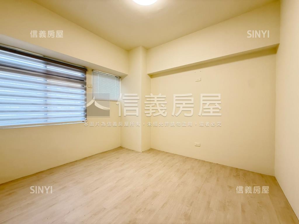 面公園捷運宅四房露臺戶房屋室內格局與周邊環境