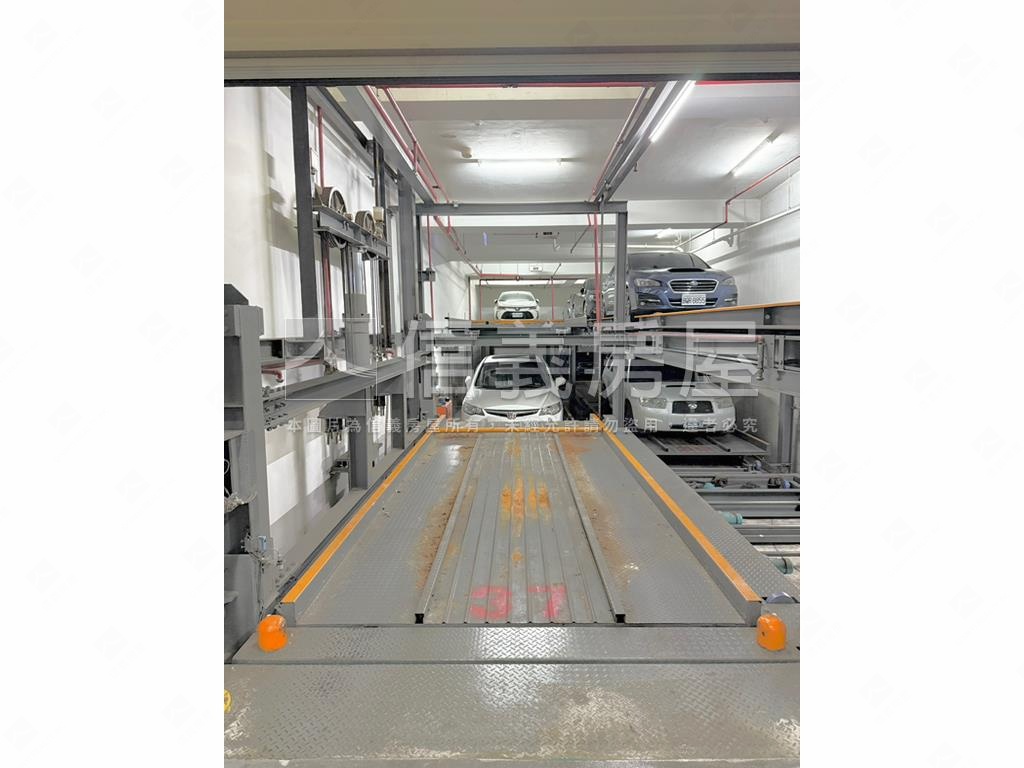 【專任】必看大兩房車位房屋室內格局與周邊環境