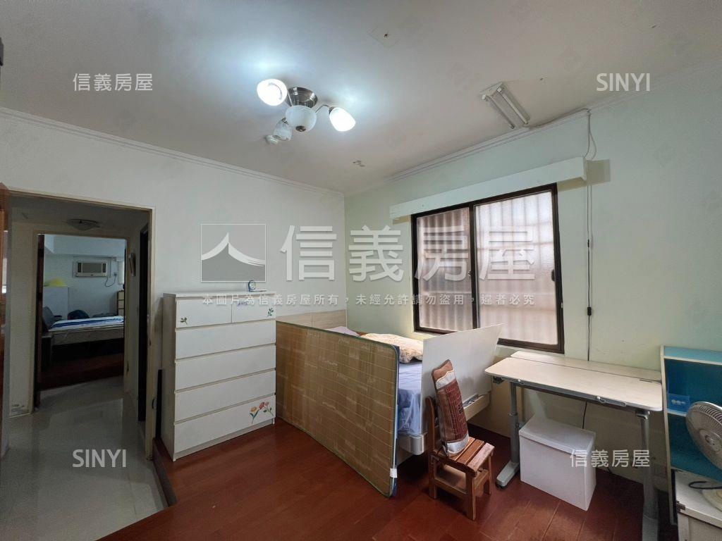 府中庭院車庫一樓房屋室內格局與周邊環境