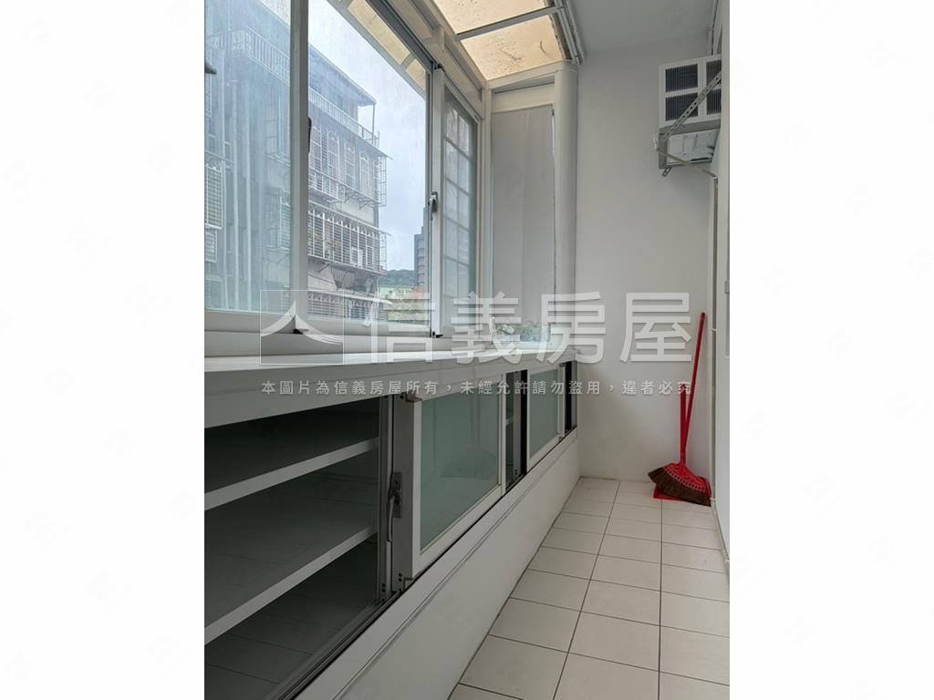 中華路二樓房屋室內格局與周邊環境