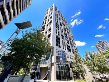 ＡＭＡＸ許自己不凡成就