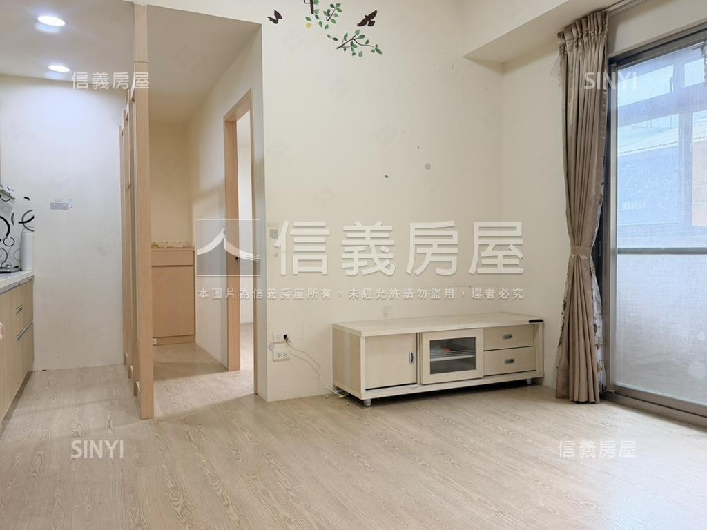 及第Ｄ棟稀有出售房屋室內格局與周邊環境