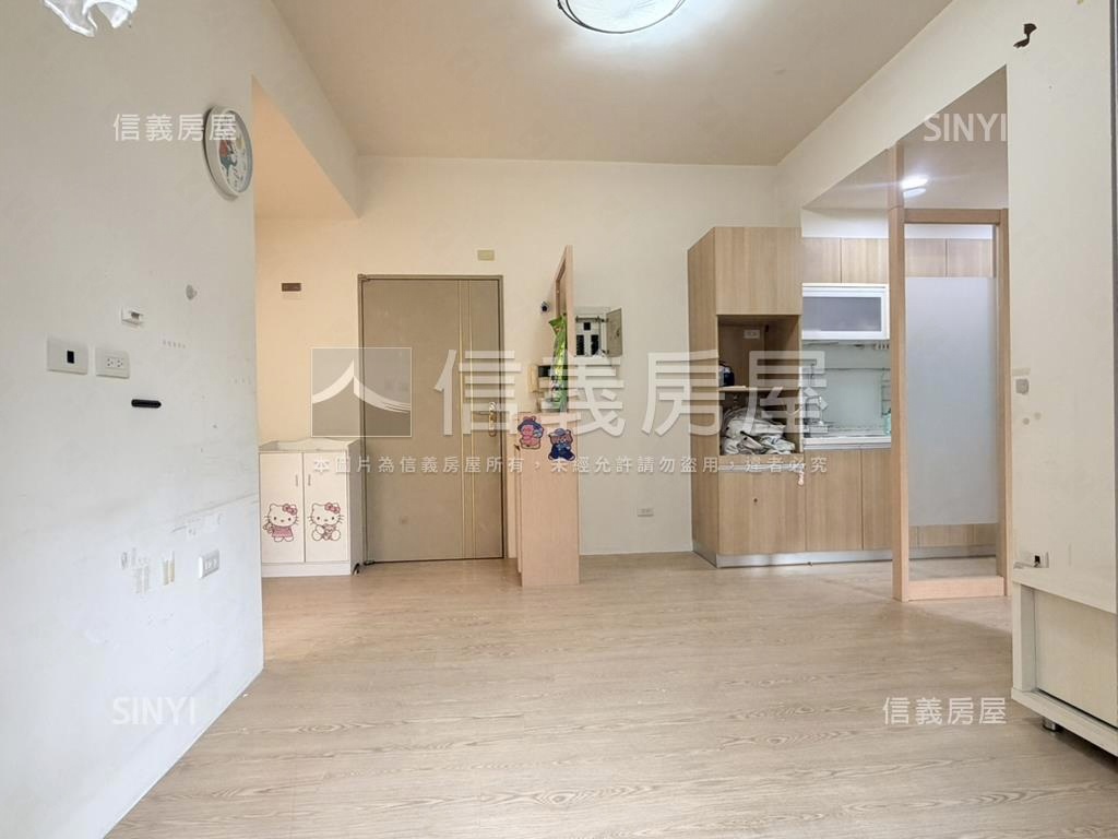 及第Ｄ棟稀有出售房屋室內格局與周邊環境