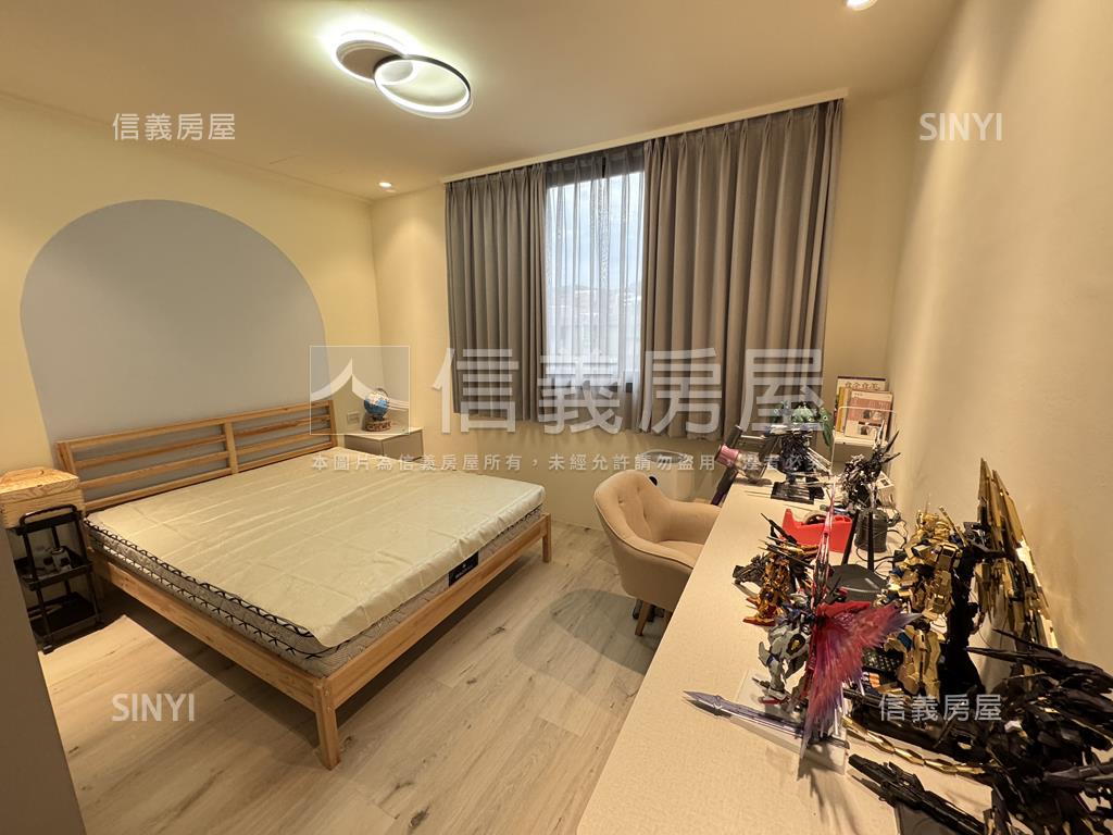 百萬美裝潢自有車庫透天房屋室內格局與周邊環境