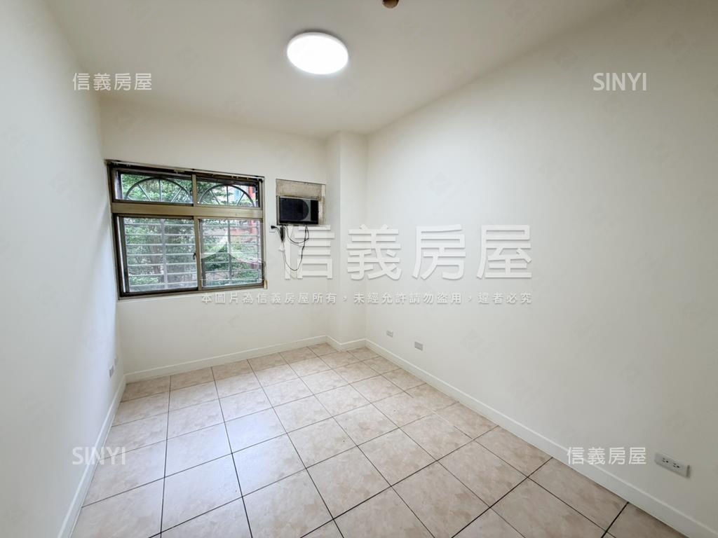 陸光綠景四房車位稀有釋出房屋室內格局與周邊環境