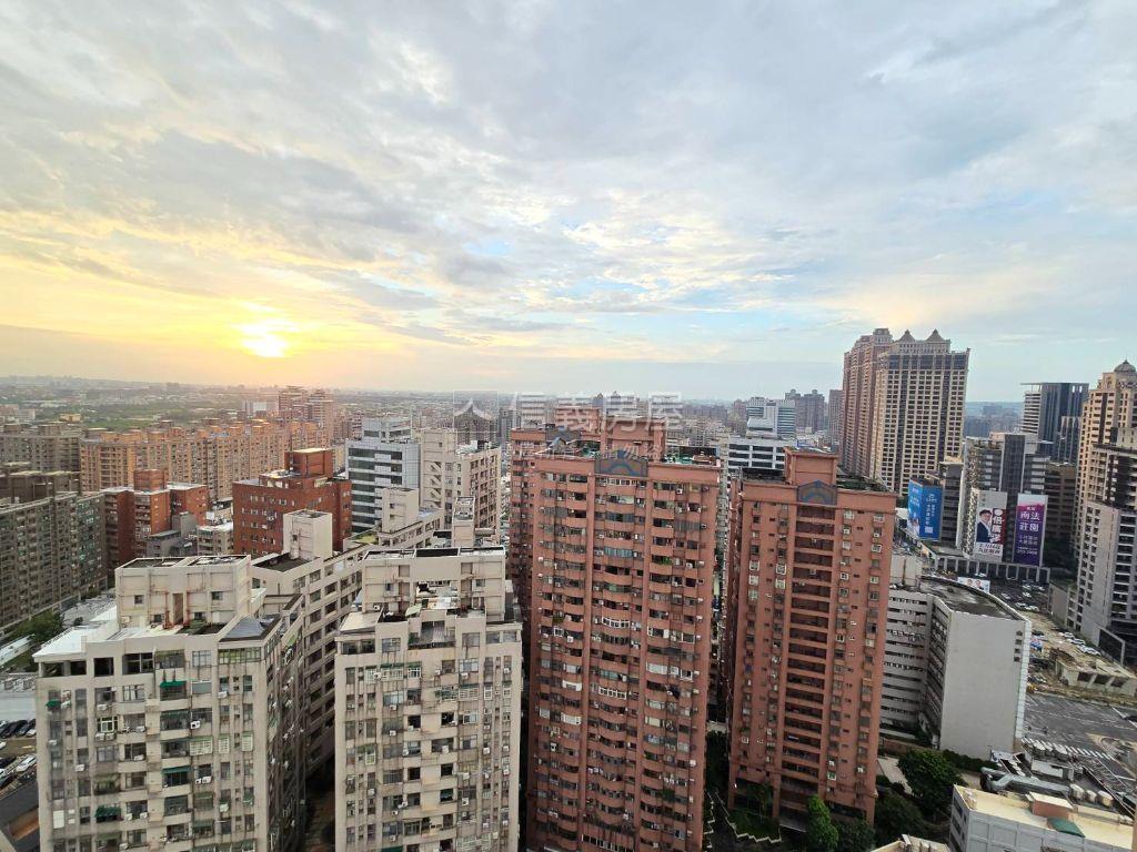 專任合雄帝璽溫馨景觀兩房房屋室內格局與周邊環境