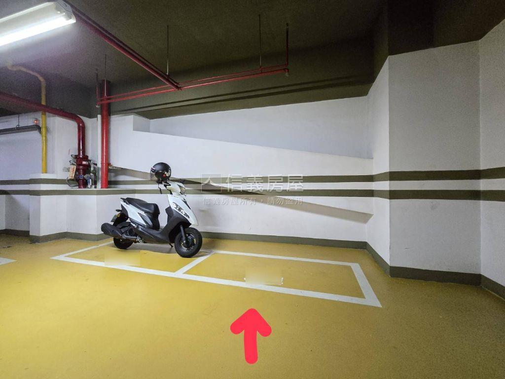 專任合雄帝璽溫馨景觀兩房房屋室內格局與周邊環境