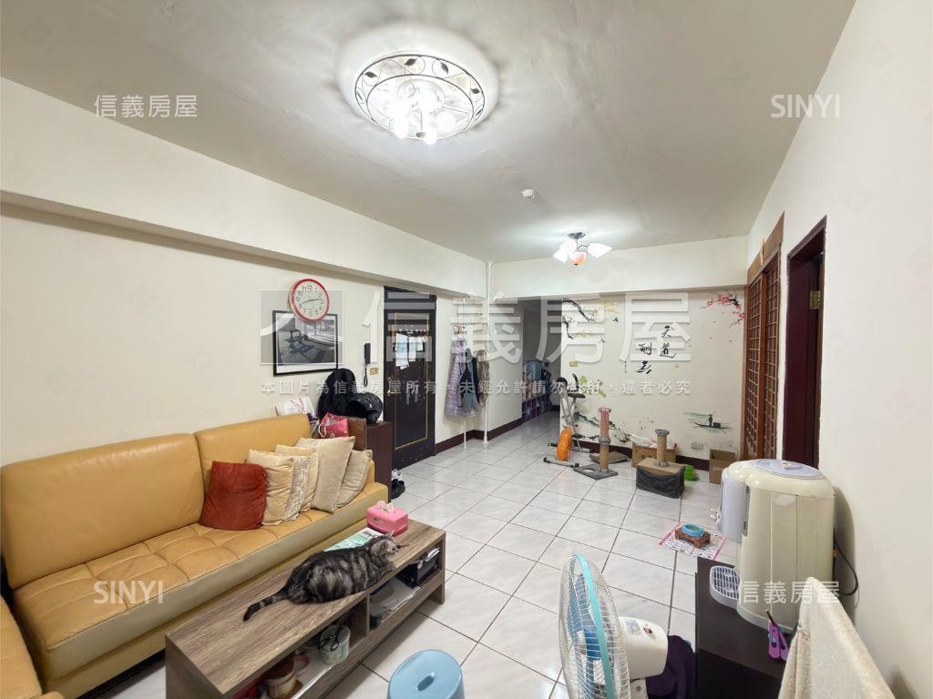 振興一街華廈美屋房屋室內格局與周邊環境