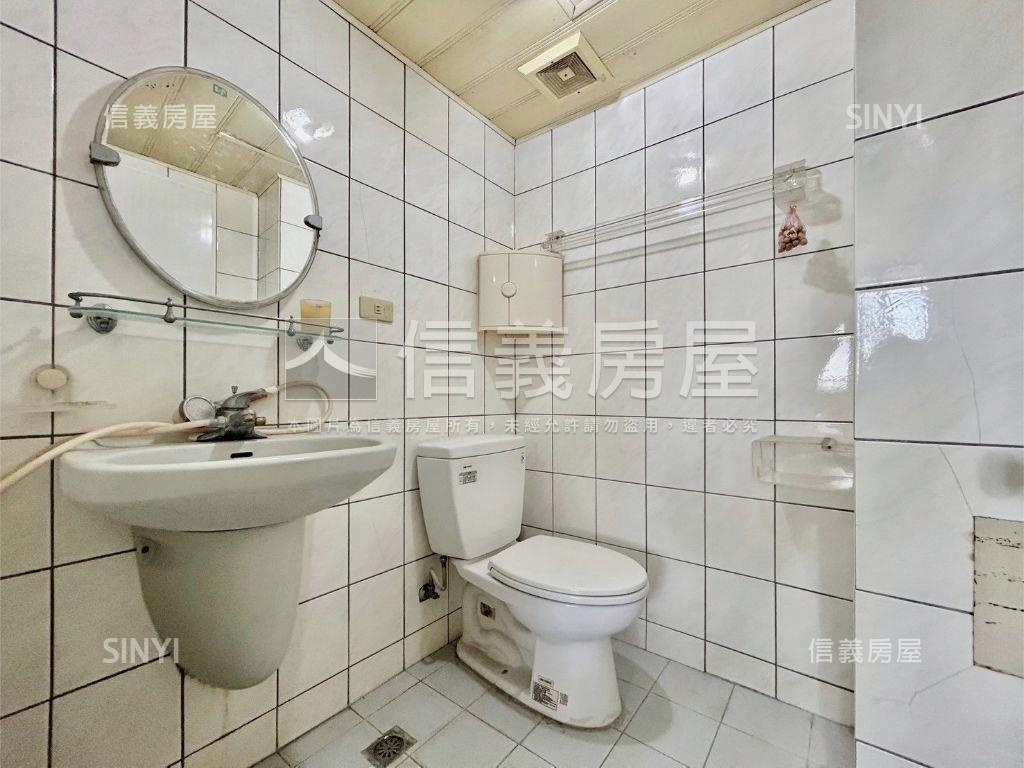 振興一街華廈美屋房屋室內格局與周邊環境