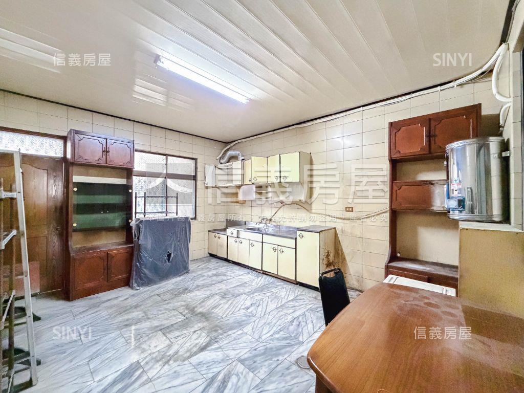 永華八街獨院透天房屋室內格局與周邊環境