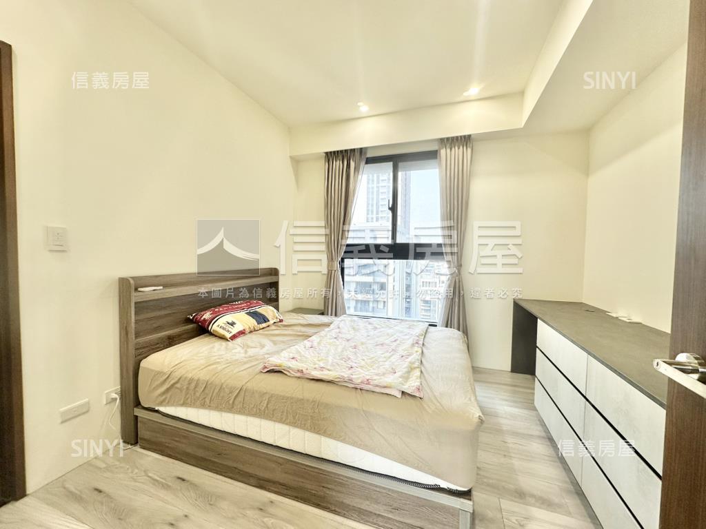 潤隆｜稀有格局雙陽台房屋室內格局與周邊環境