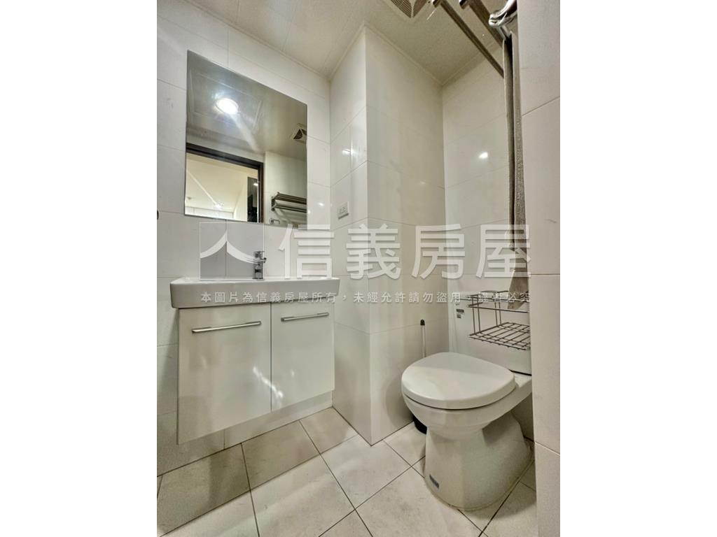 潤隆｜稀有格局雙陽台房屋室內格局與周邊環境