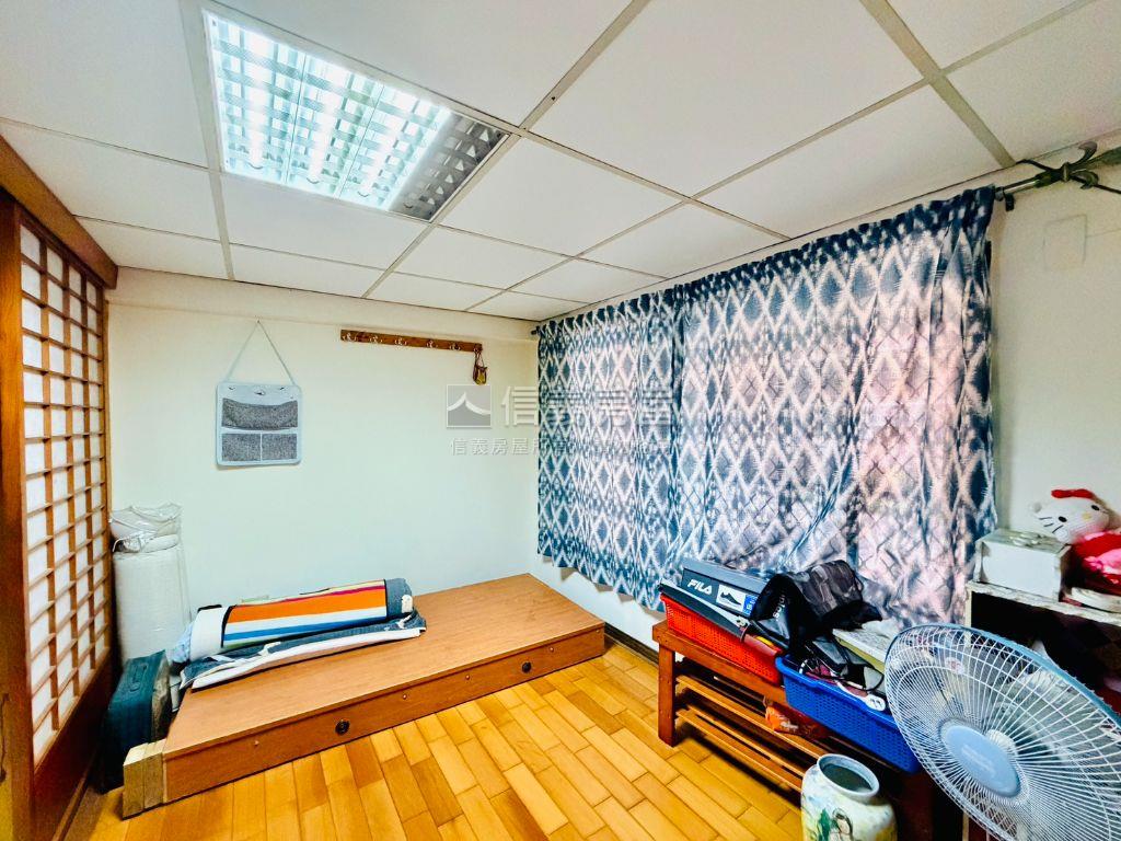 逢甲｜孝親房｜挑高樓店房屋室內格局與周邊環境