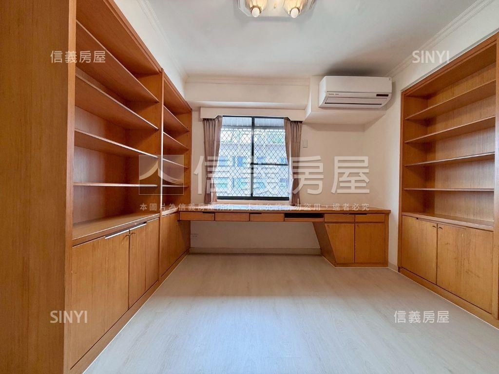 美術。由鉅。４房平面車位房屋室內格局與周邊環境