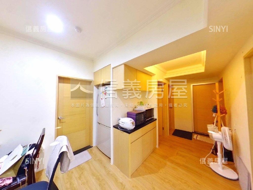 中國海電梯４房裝潢屋況房屋室內格局與周邊環境