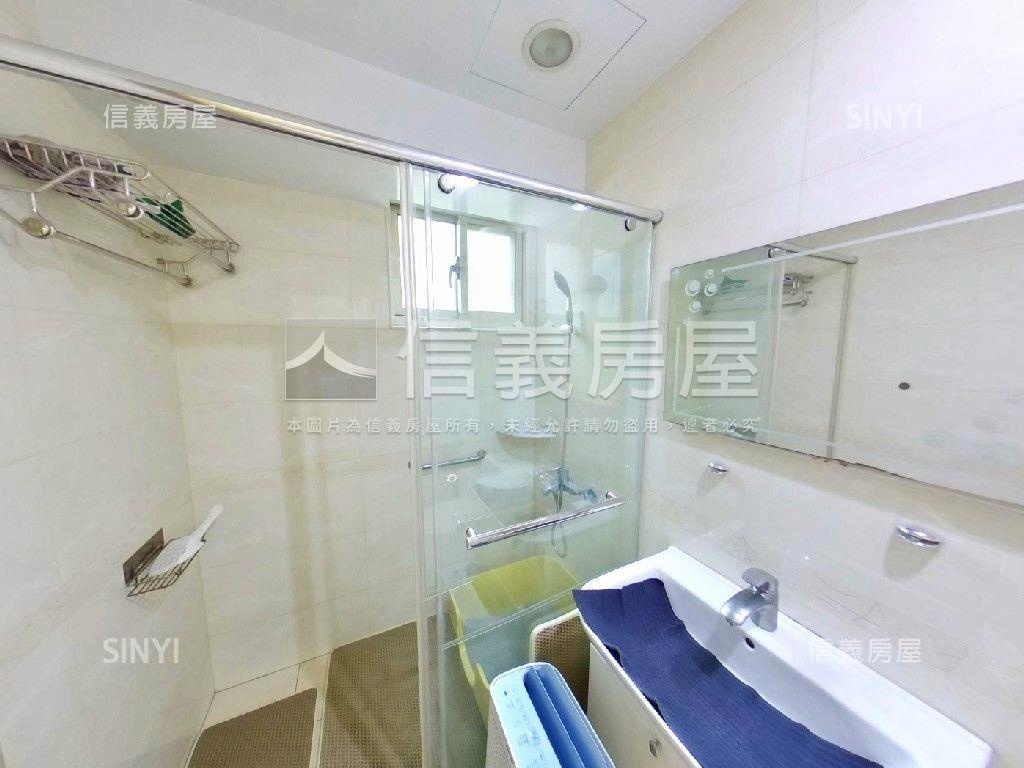 中國海電梯４房裝潢屋況房屋室內格局與周邊環境