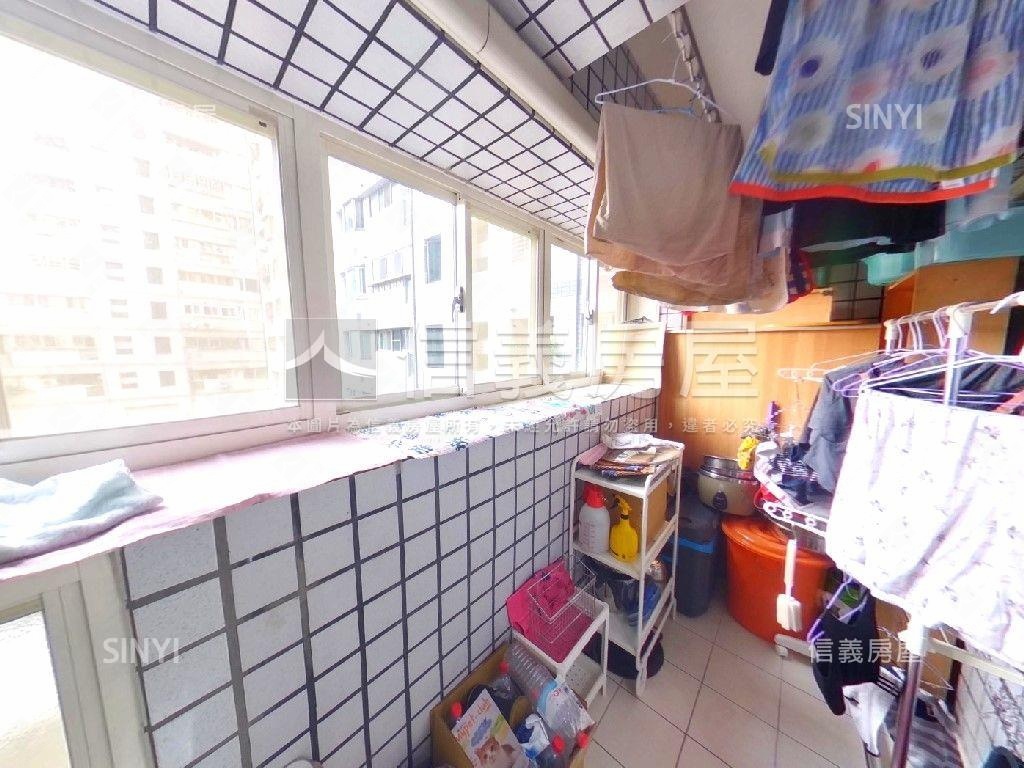 中國海電梯４房裝潢屋況房屋室內格局與周邊環境