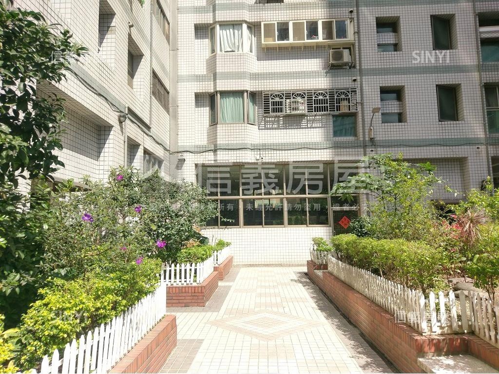 中國海電梯４房裝潢屋況房屋室內格局與周邊環境