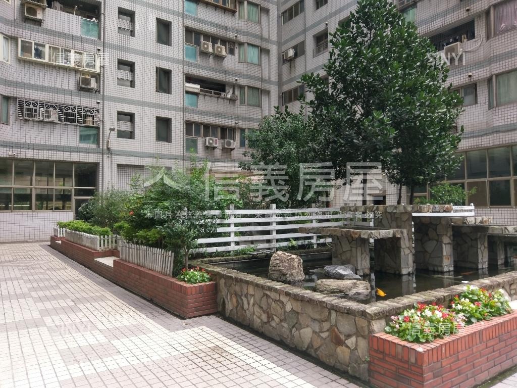中國海電梯４房裝潢屋況房屋室內格局與周邊環境