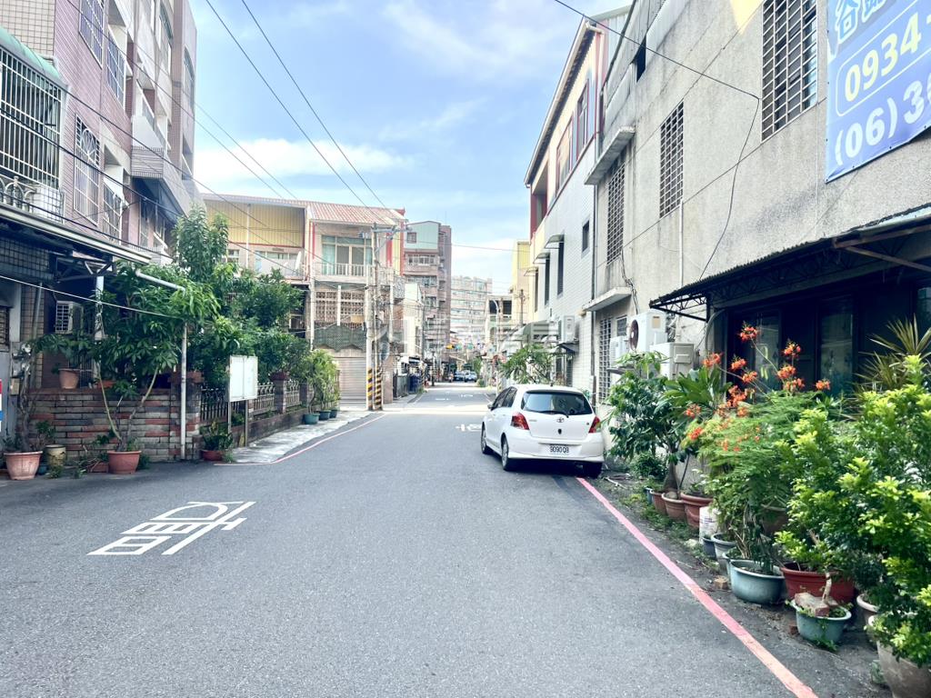 六合路車庫透天房屋室內格局與周邊環境