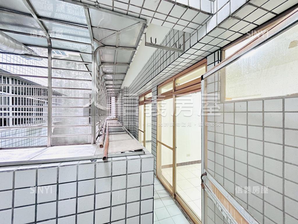 溫州公園裝潢美四房房屋室內格局與周邊環境