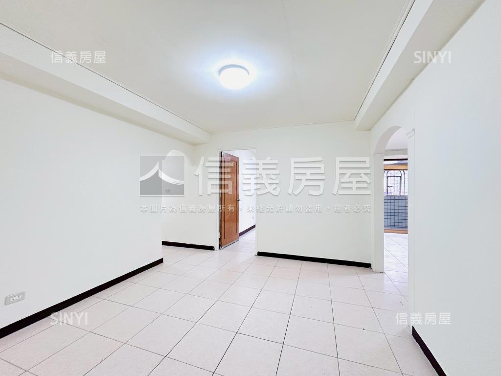 溫州公園裝潢美四房房屋室內格局與周邊環境
