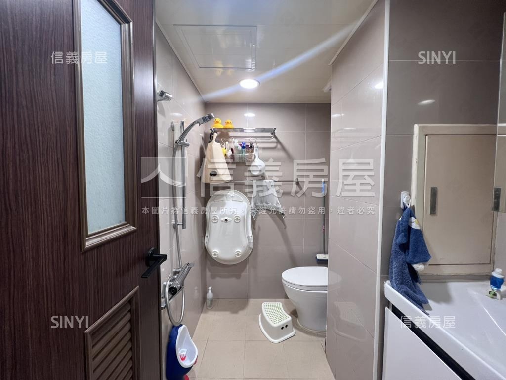 園中園美妝兩房房屋室內格局與周邊環境