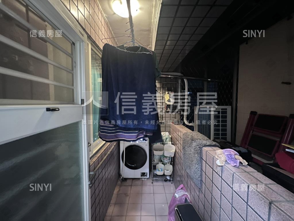 園中園美妝兩房房屋室內格局與周邊環境