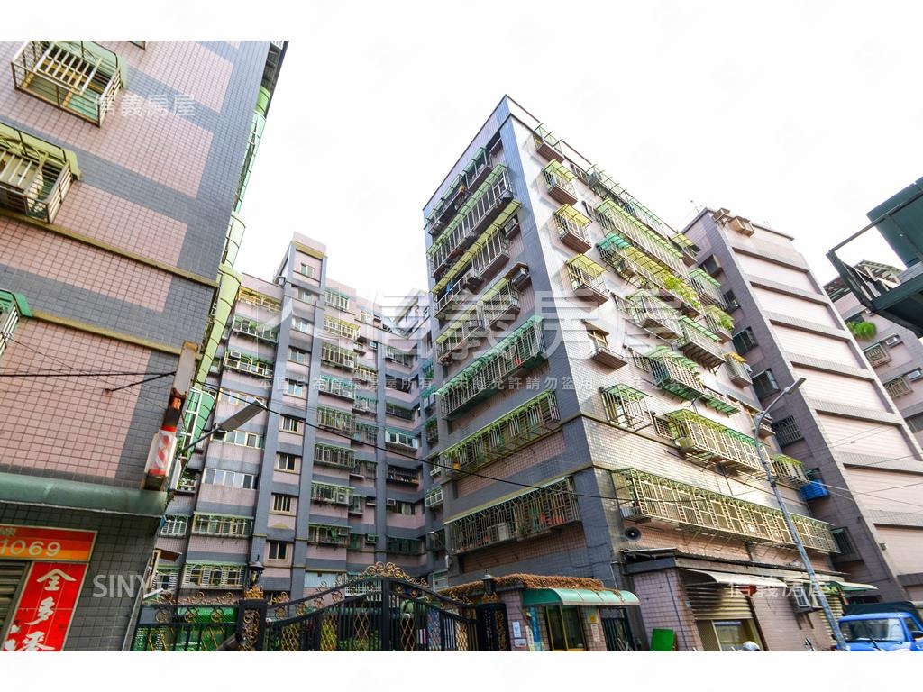 園中園美妝兩房房屋室內格局與周邊環境