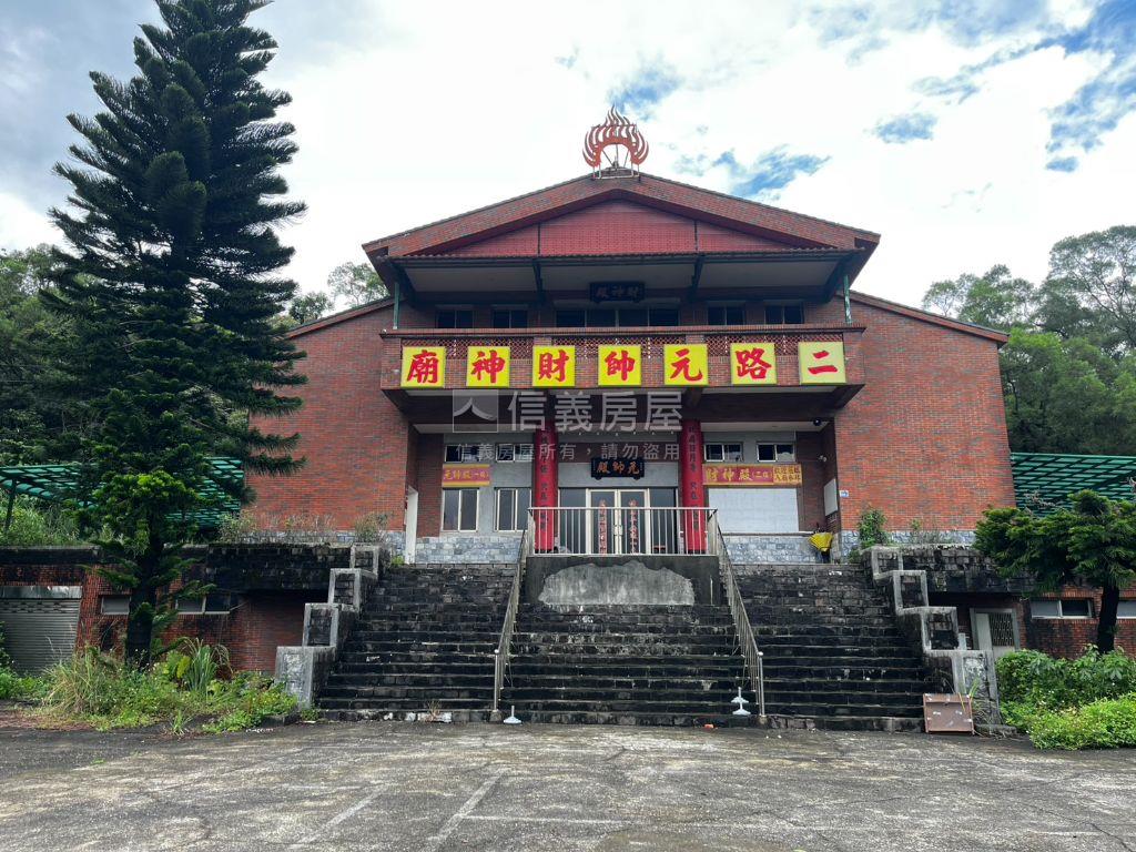友蚋農舍＋３６００坪土地房屋室內格局與周邊環境