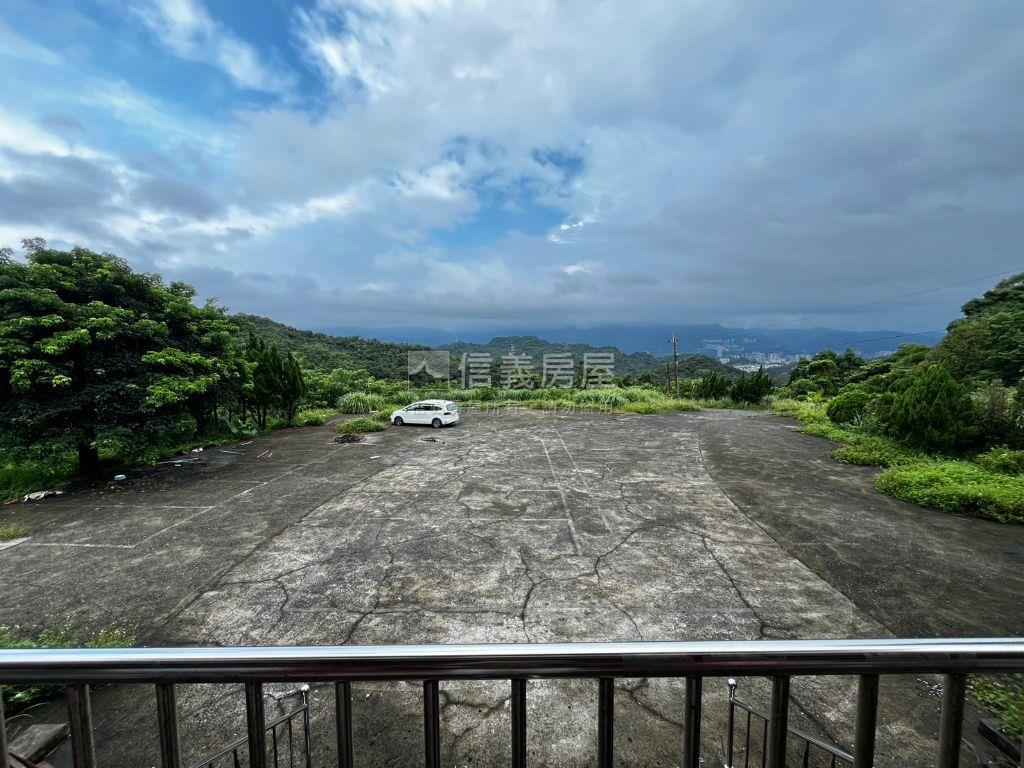 友蚋農舍＋３６００坪土地房屋室內格局與周邊環境