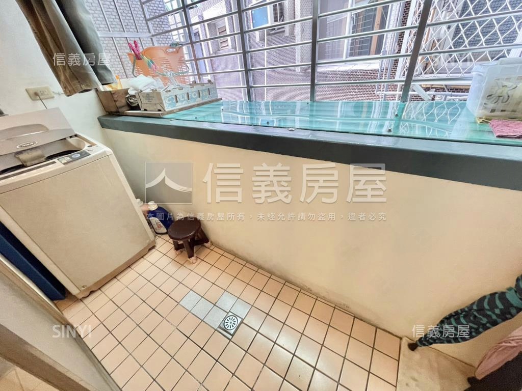 磺溪河畔公園邊間３樓美寓房屋室內格局與周邊環境