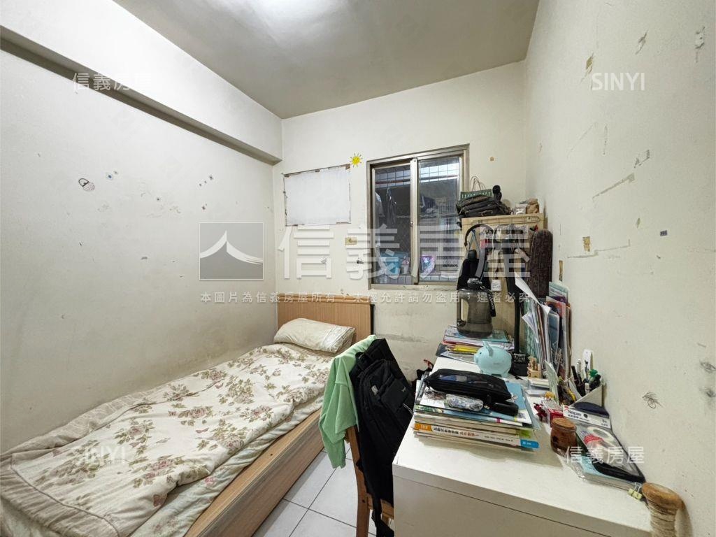 一品京城電梯華廈三房房屋室內格局與周邊環境