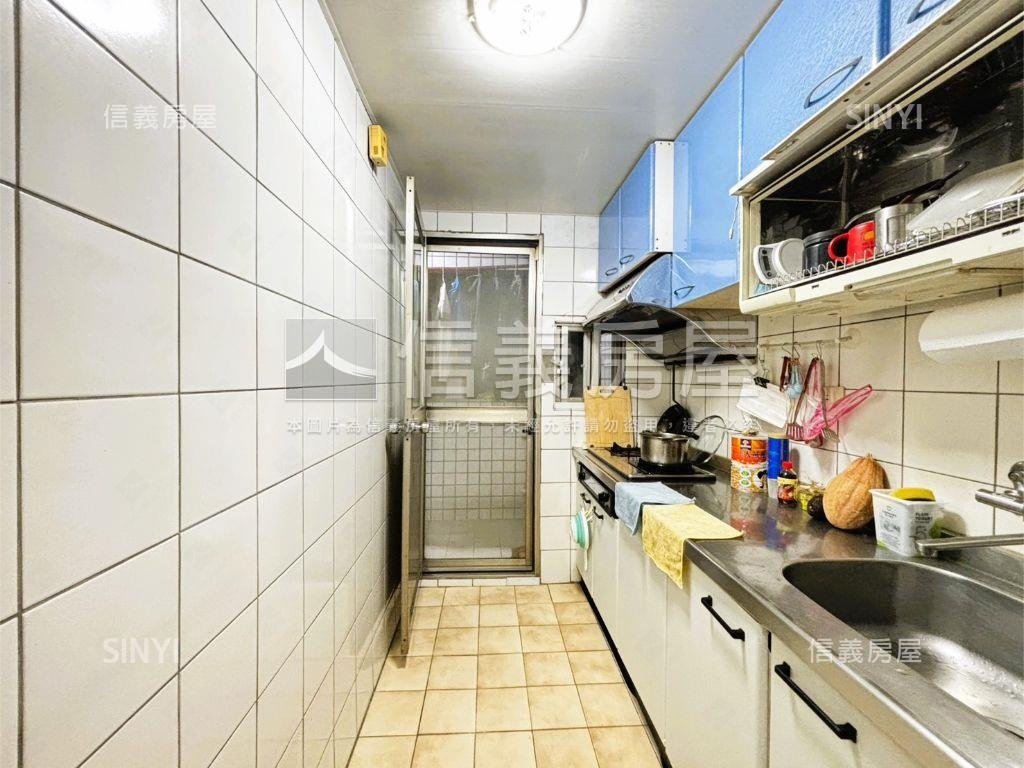 一品京城電梯華廈三房房屋室內格局與周邊環境