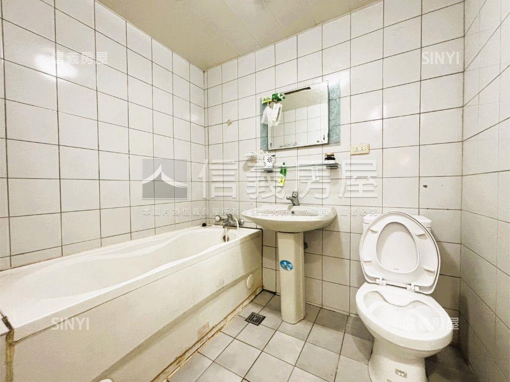 一品京城電梯華廈三房房屋室內格局與周邊環境