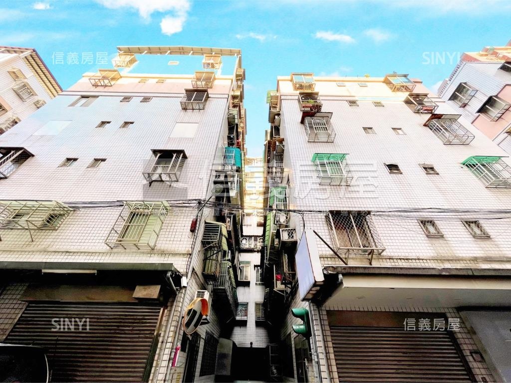 一品京城電梯華廈三房房屋室內格局與周邊環境